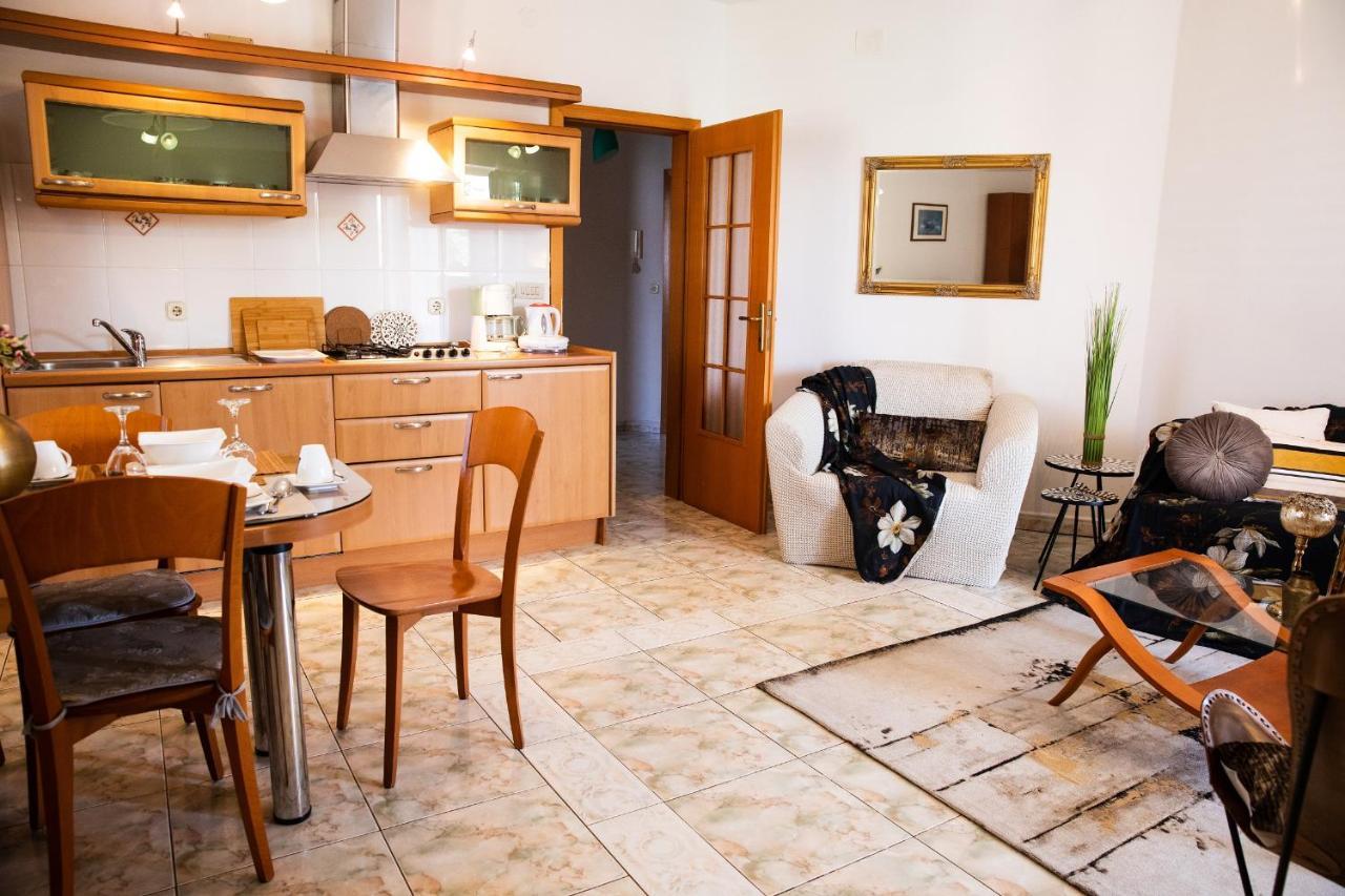 Villa Mareonda - Apartments Sussurro Rovinj Dış mekan fotoğraf