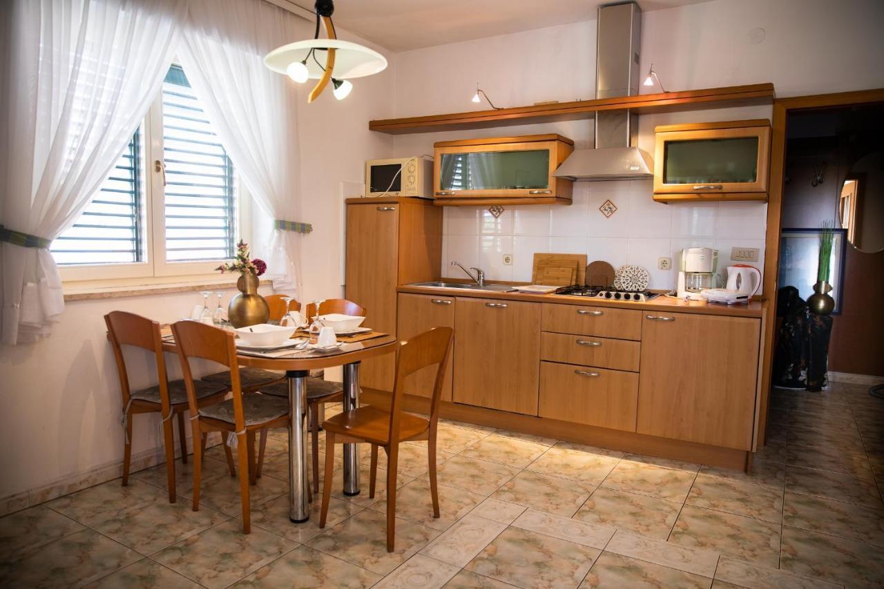 Villa Mareonda - Apartments Sussurro Rovinj Dış mekan fotoğraf