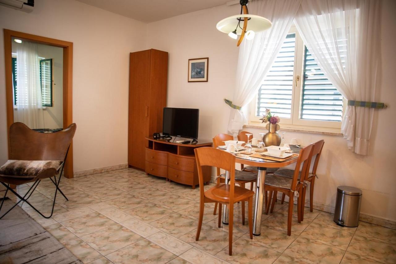 Villa Mareonda - Apartments Sussurro Rovinj Dış mekan fotoğraf
