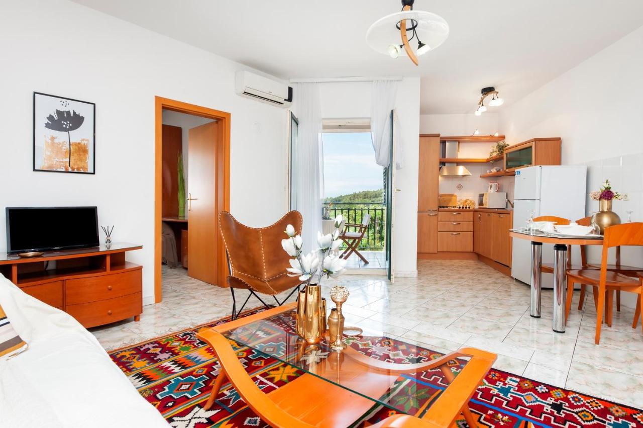 Villa Mareonda - Apartments Sussurro Rovinj Dış mekan fotoğraf